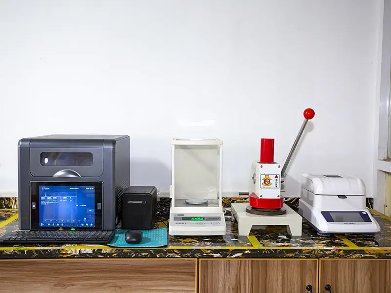 معدات النبات